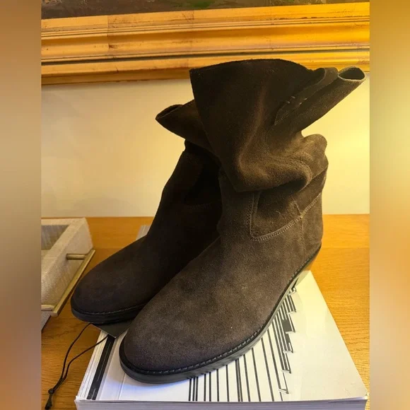 J CREW 8.5 Midcalf boots in suede In French Press  CM999 - Picture 5 of 7